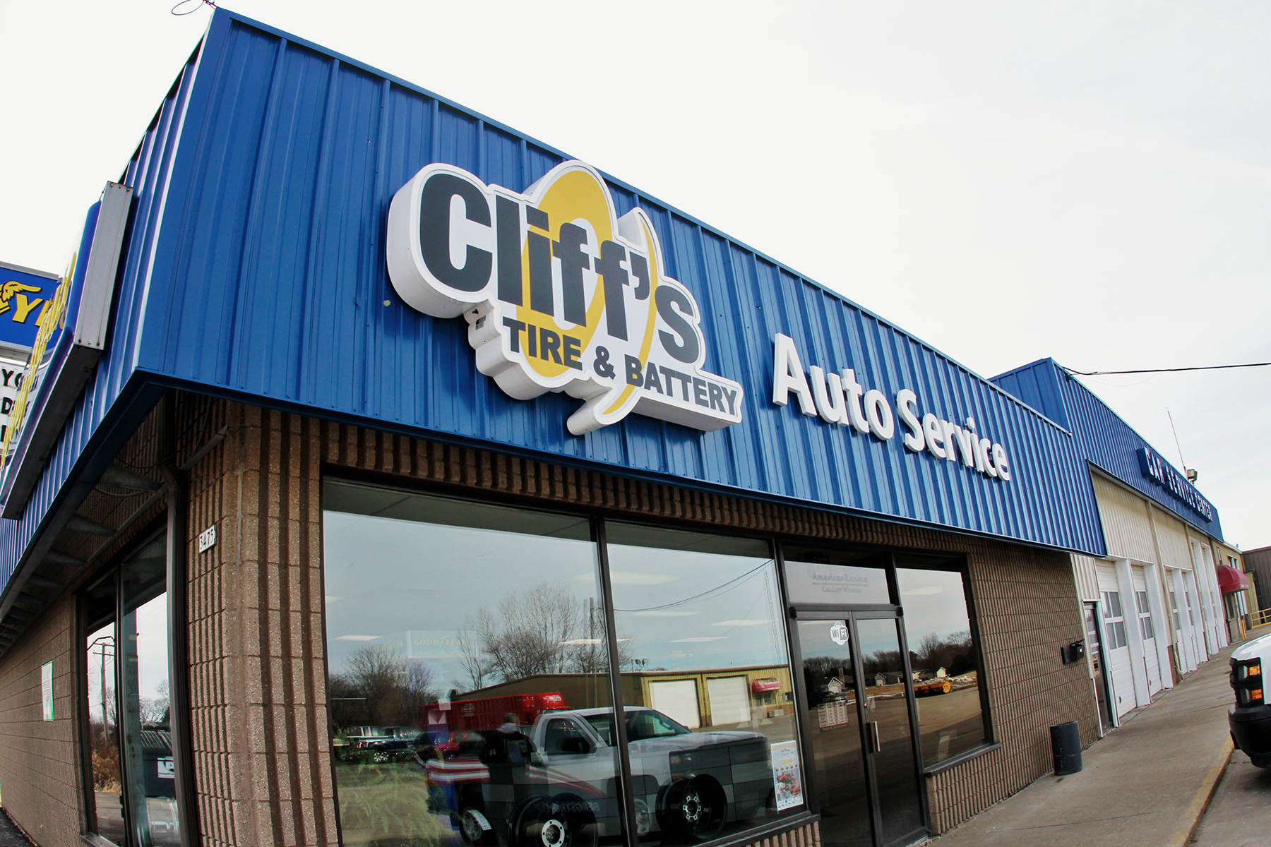 Cliff's Tire and Battery Oshkosh